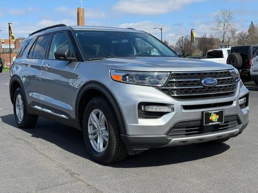 Silver 2023 Ford Explorer XLT