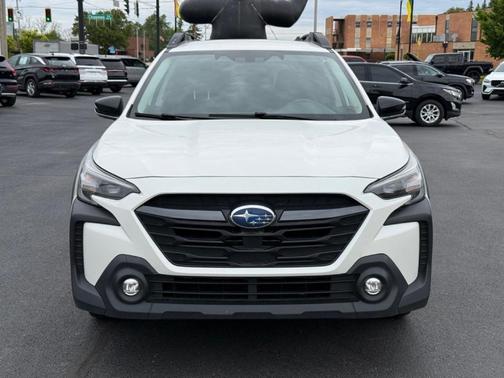 Crystal White Pearl 2023 Subaru Outback Premium