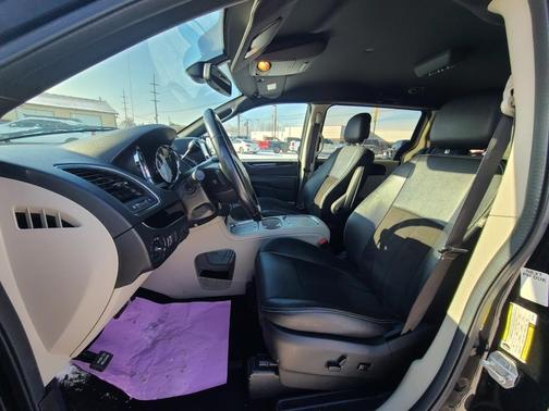 2019 Dodge Grand Caravan SXT for sale in South Bend, IN - image 10