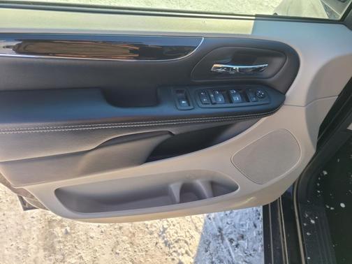 2019 Dodge Grand Caravan SXT for sale in South Bend, IN - image 17