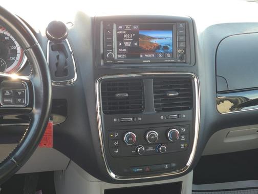2019 Dodge Grand Caravan SXT for sale in South Bend, IN - image 16