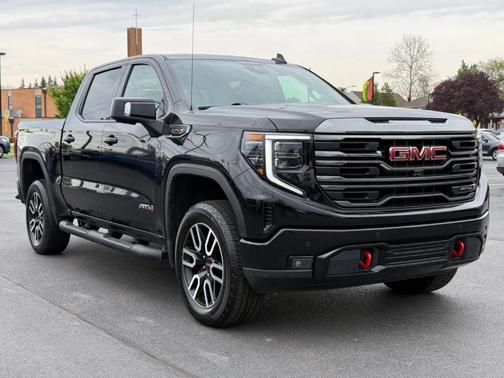 Black 2022 GMC Sierra 1500 AT4
