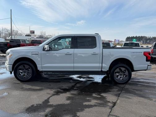 2023 Ford F-150 Lightning LARIAT