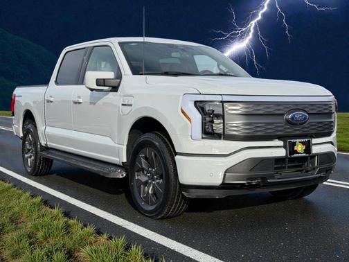 2023 Ford F-150 Lightning LARIAT