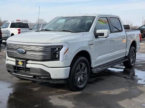 2023 Ford F-150 Lightning LARIAT