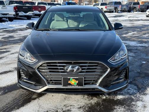 2019 Hyundai SONATA Hybrid SE