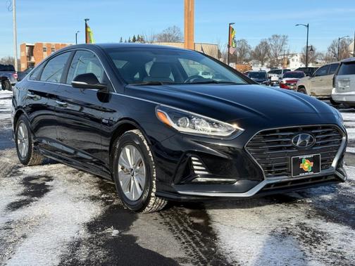 2019 Hyundai SONATA Hybrid SE