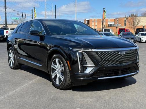 2024 Cadillac LYRIQ Tech