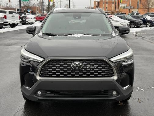 2022 Toyota Corolla Cross XLE