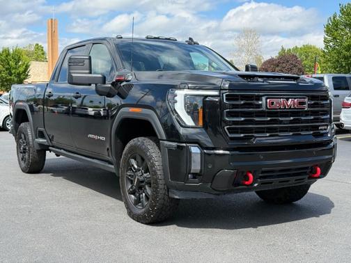 Black 2024 GMC Sierra 2500 AT4