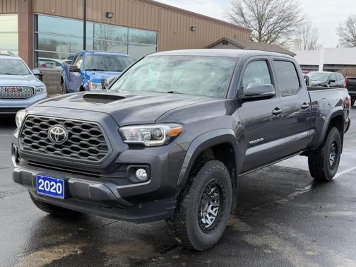 2020 Toyota Tacoma TRD Sport