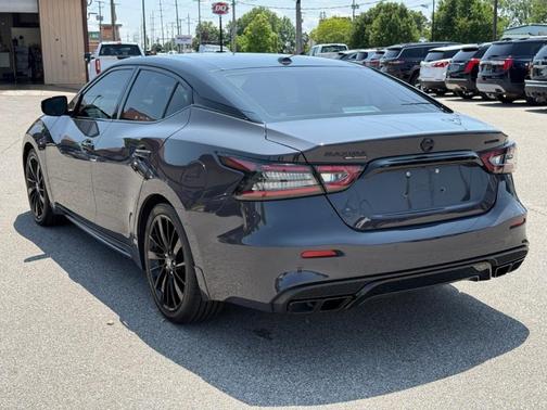 2021 Nissan Maxima Platinum
