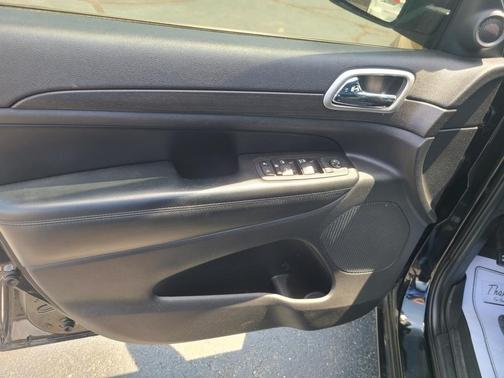 2017 Jeep Grand Cherokee Altitude for sale in South Bend, IN - image 16