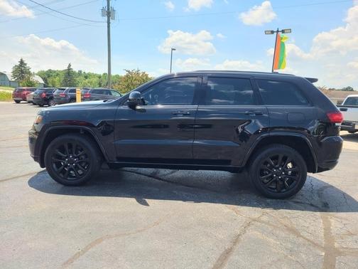 2017 Jeep Grand Cherokee Altitude for sale in South Bend, IN - image 4
