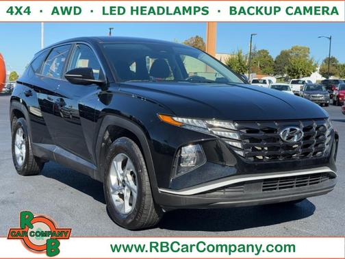 2022 Hyundai TUCSON SE