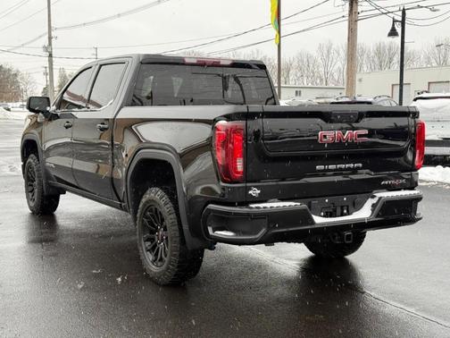 2023 GMC Sierra 1500 AT4X