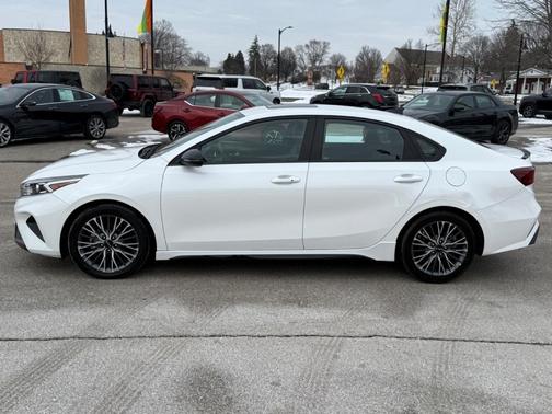 2023 Kia Forte GT-Line