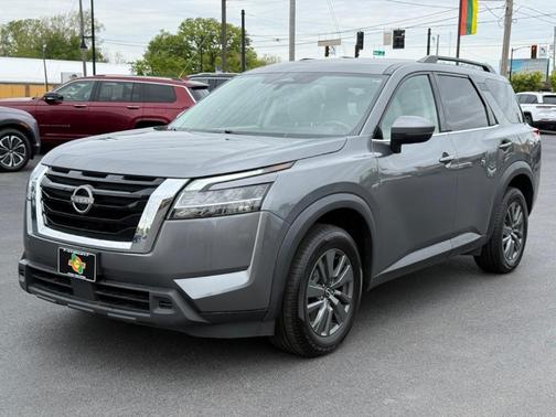 Gray 2022 Nissan Pathfinder SV