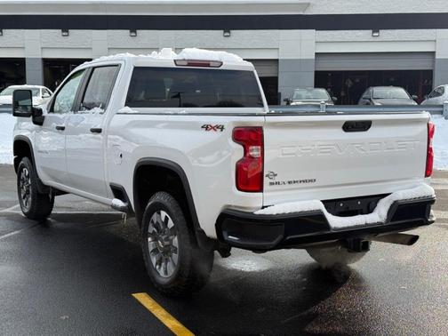 2021 Chevrolet Silverado 2500 Custom