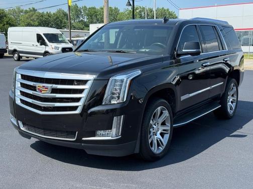 2018 Cadillac Escalade Luxury