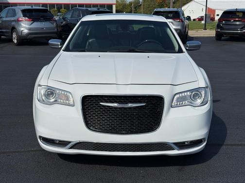 2019 Chrysler 300 Limited