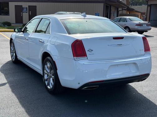 2019 Chrysler 300 Limited