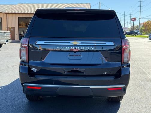 2021 Chevrolet Suburban LT