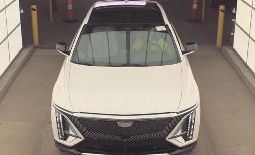White 2024 Cadillac LYRIQ Luxury