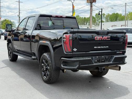 Black 2024 GMC Sierra 2500 AT4