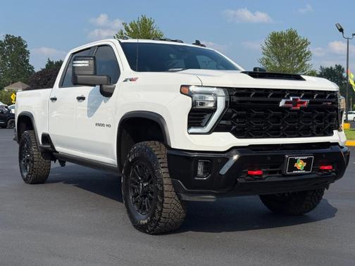 2025 Chevrolet Silverado 2500 ZR2