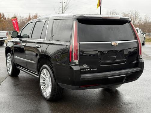 2018 Cadillac Escalade Platinum