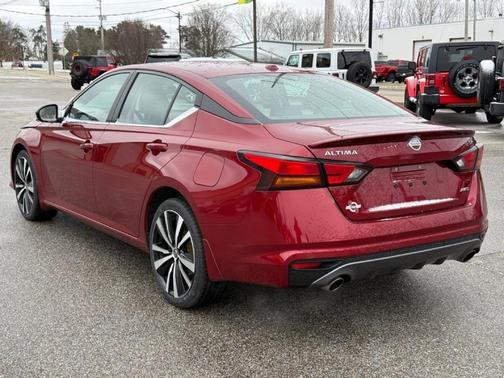 2021 Nissan Altima 2.5 SR