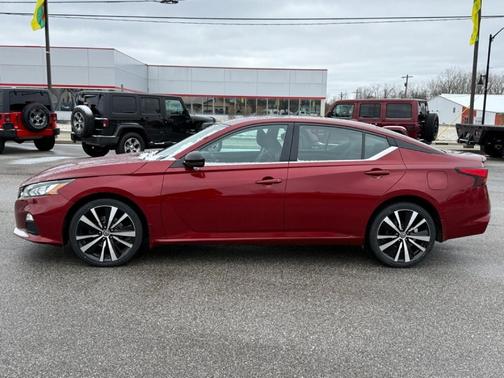 2021 Nissan Altima 2.5 SR