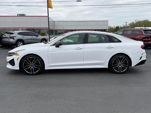 White 2023 Kia K5 GT