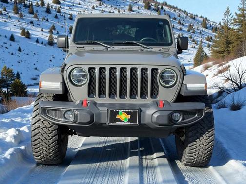 2020 Jeep Wrangler Unlimited Sahara Altitude