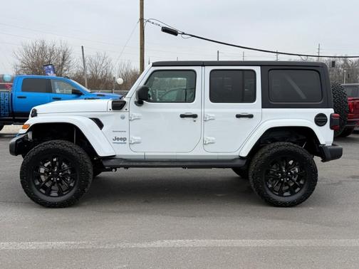 2022 Jeep Wrangler Unlimited 4xe Sahara