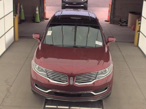 Red 2018 Lincoln MKX Reserve