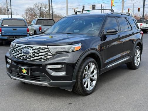 Black 2021 Ford Explorer Platinum