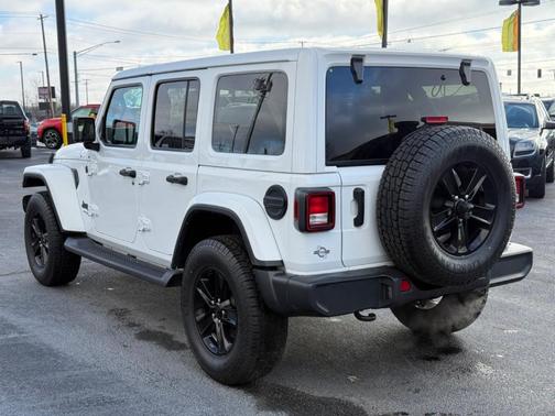 2021 Jeep Wrangler Unlimited Sahara Altitude