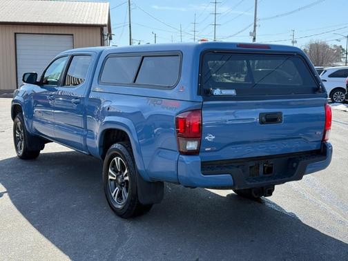 Blue 2019 Toyota Tacoma SR5