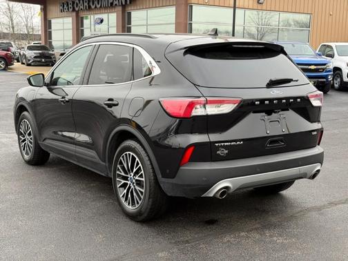 2021 Ford Escape PHEV Titanium