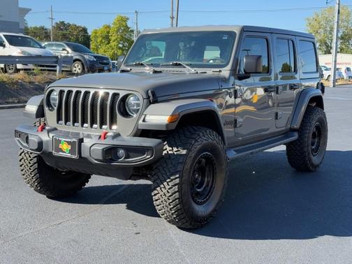 2020 Jeep Wrangler Unlimited Sahara Altitude