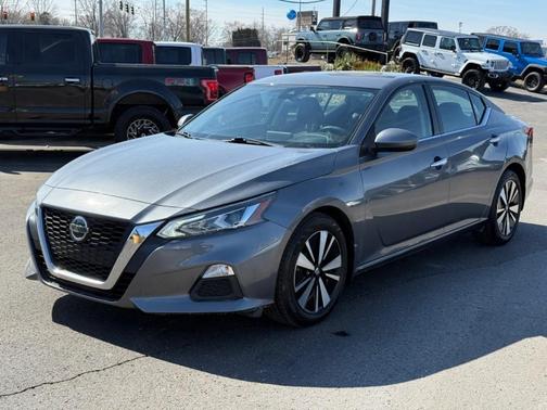 2021 Nissan Altima 2.5 SV