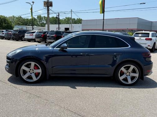 2015 Porsche Macan Turbo