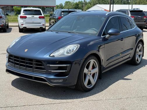 2015 Porsche Macan Turbo