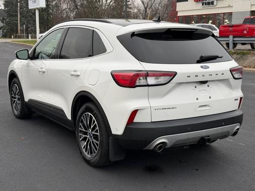 2021 Ford Escape PHEV Titanium