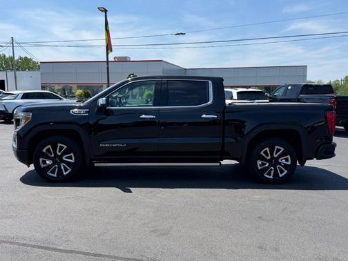 Black 2019 GMC Sierra 1500 Denali
