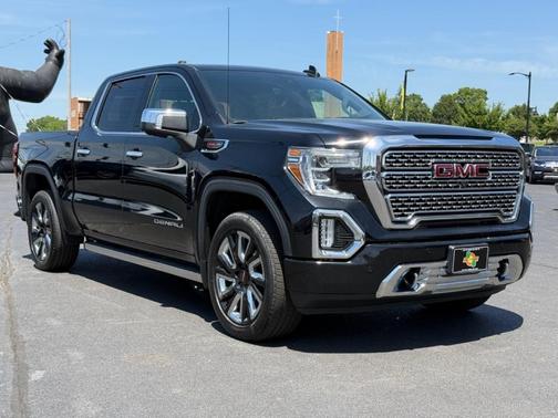 Black 2019 GMC Sierra 1500 Denali