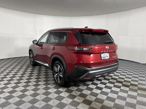 2022 Nissan Rogue SL