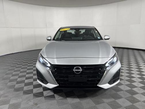 2024 Nissan Altima 2.5 SL